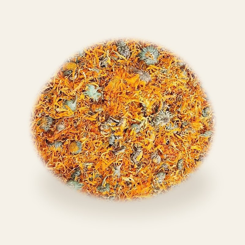 Dried calendula petals