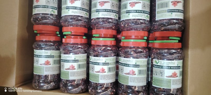 El Yasmina Natural Dried Hibiscus in branded 250 g retail jars, packed in an export carton